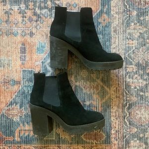 Chunky Heeled Ankle Bootie